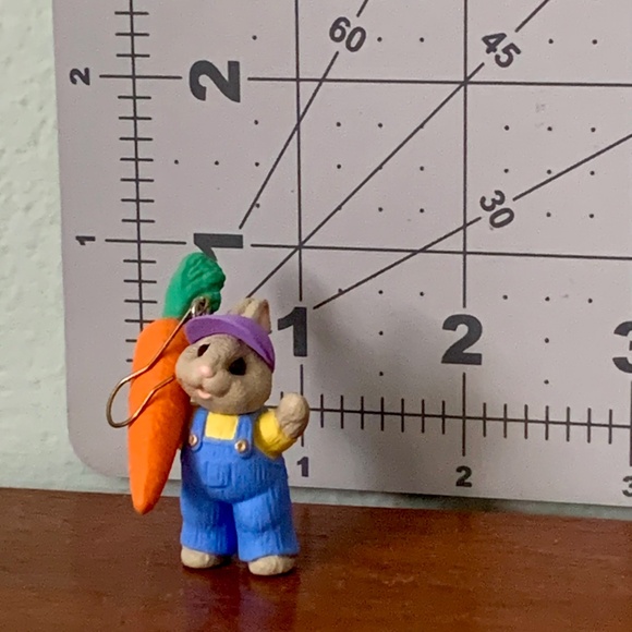 Hallmark Sunny Bunny Garden 3pc 1994  Easter Keepsake Ornament - Picture 9 of 11